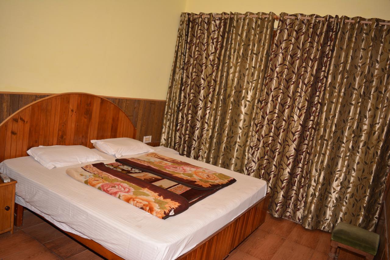 Hotel Tashila Манали Экстерьер фото