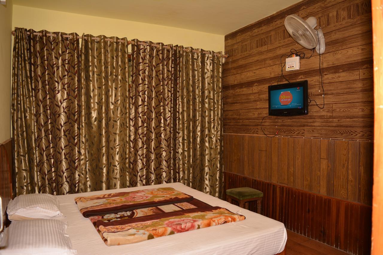 Hotel Tashila Манали Экстерьер фото